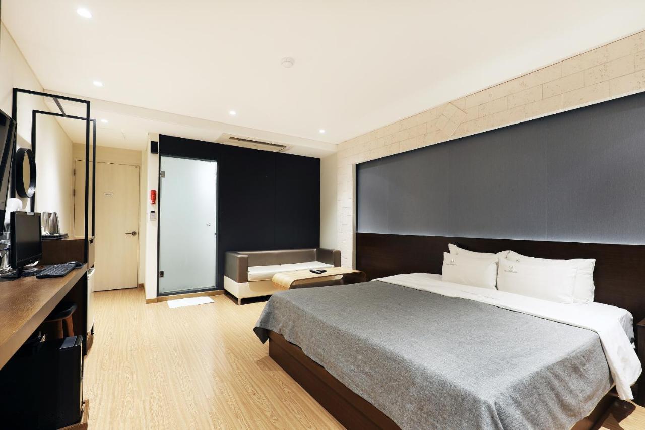 Gloria Hotel سيونغنام المظهر الخارجي الصورة